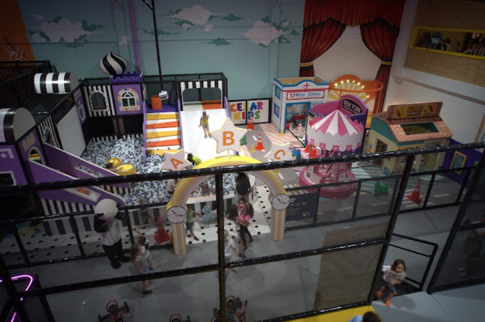 BJ-B1633 - indoor playground fun - Indoor Playgrounds | Bluejayset Playground Heaven