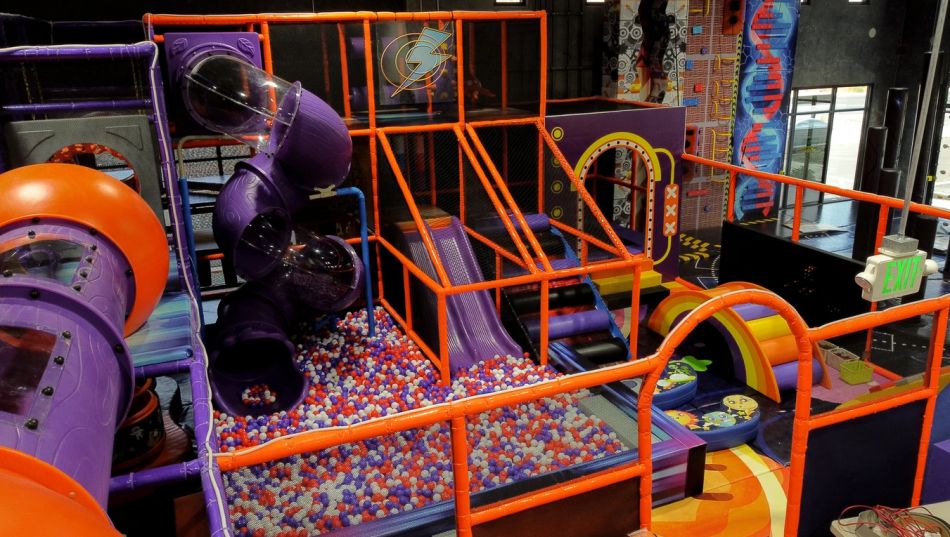 BJ-B1624 - indoor playground toronto - Indoor Playgrounds | Bluejayset Playground Heaven