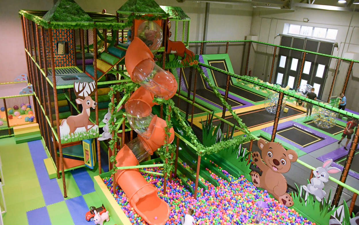 BJ-JD002 - kids trampoline - Trampoline Park | Bluejayset Playground Heaven