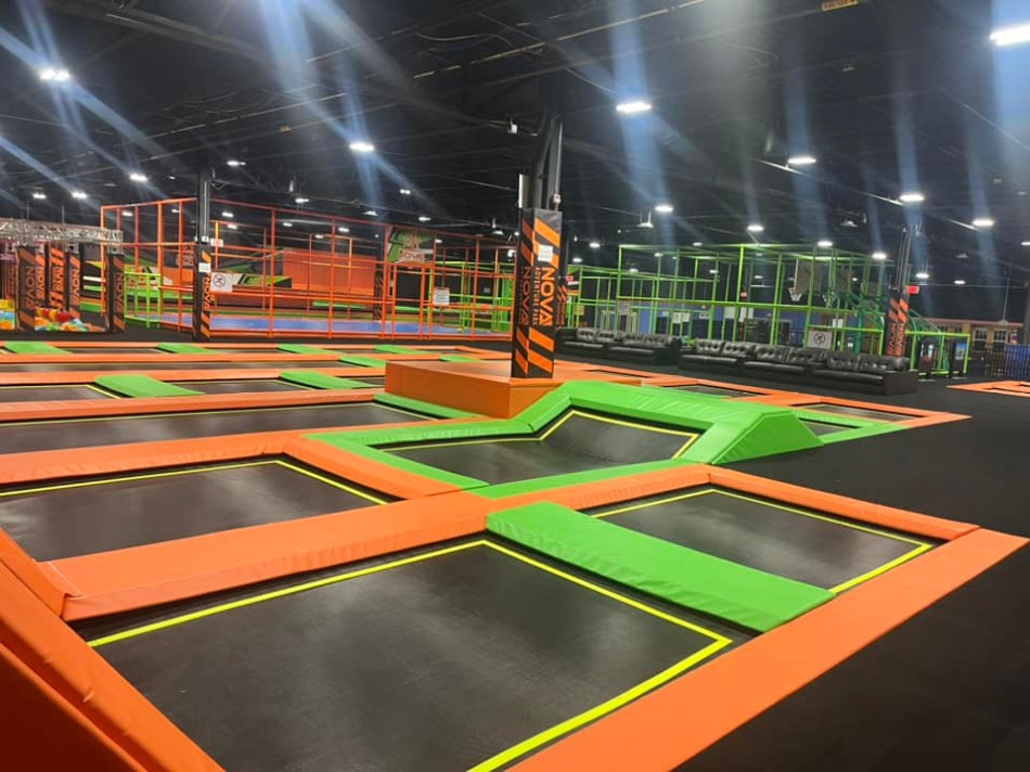 BJ-JB002 - Super larger trampoline park - Trampoline Park | Bluejayset Playground Heaven