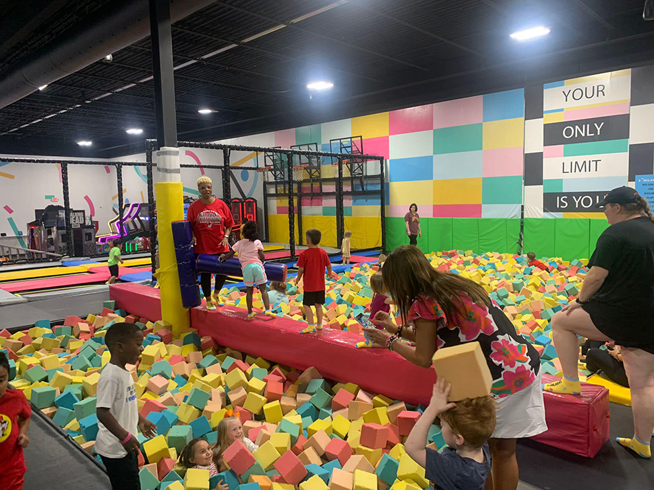 BJ-JA010 - indoor trampoline - Trampoline Park | Bluejayset Playground Heaven
