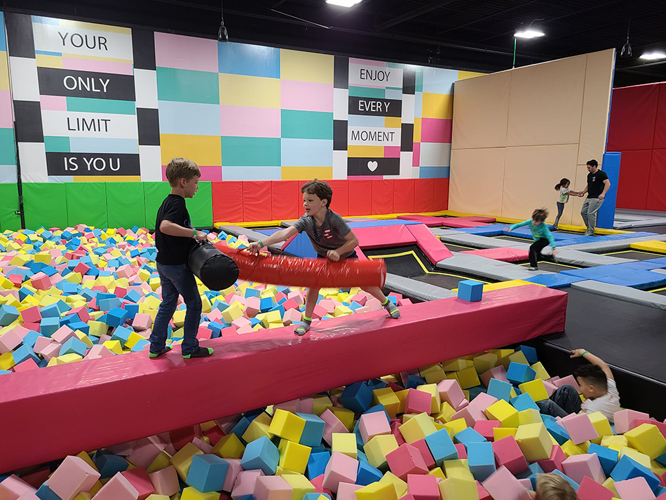 BJ-JA010 - indoor trampoline - Trampoline Park | Bluejayset Playground Heaven