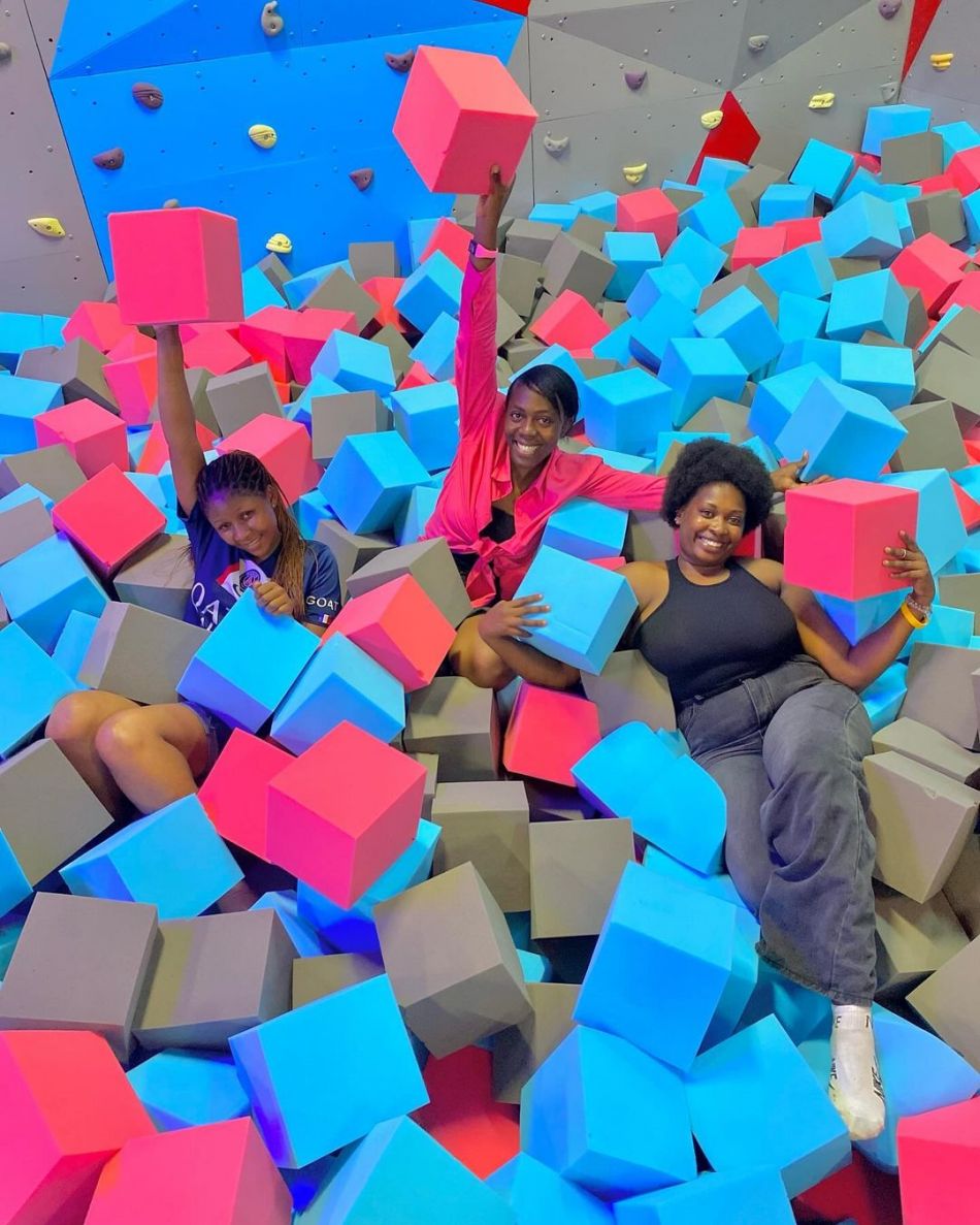 BJ-JA034 - Super adventure trampoline park - Trampoline Park | Bluejayset Playground Heaven