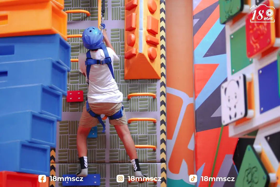 BJ-JB020 - Super Trampoline park in Bolivia - Trampoline Park | Bluejayset Playground Heaven